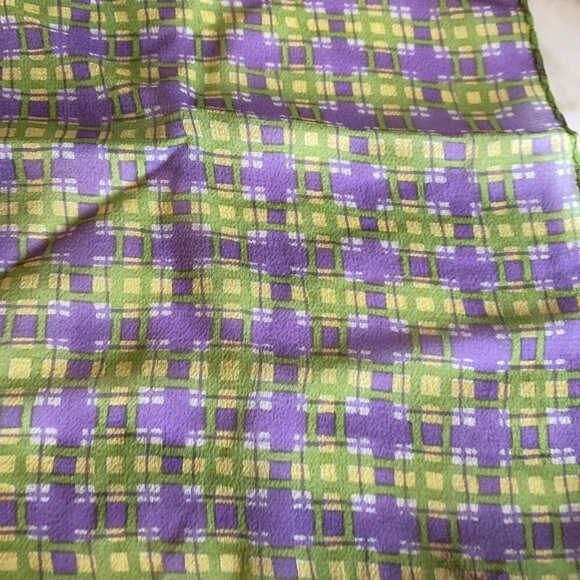 Purple Green Basket Weave Print Vintage 1960's Silk scarf - Picture 4 of 4